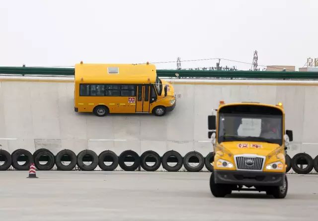 宇通校車直播，直擊校車安全