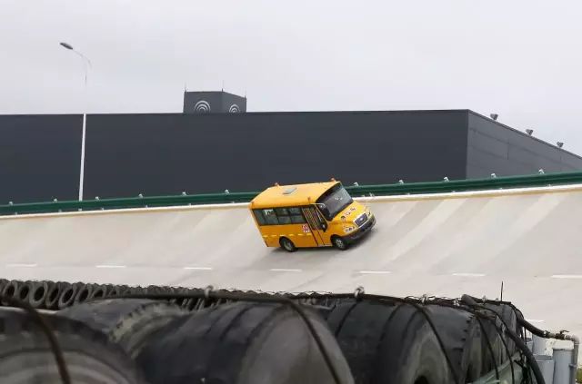 宇通校車直播，直擊校車安全