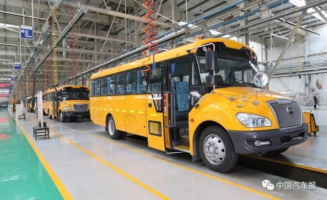 從快速崛起到大幅萎縮，校車要怎樣重回好時光？