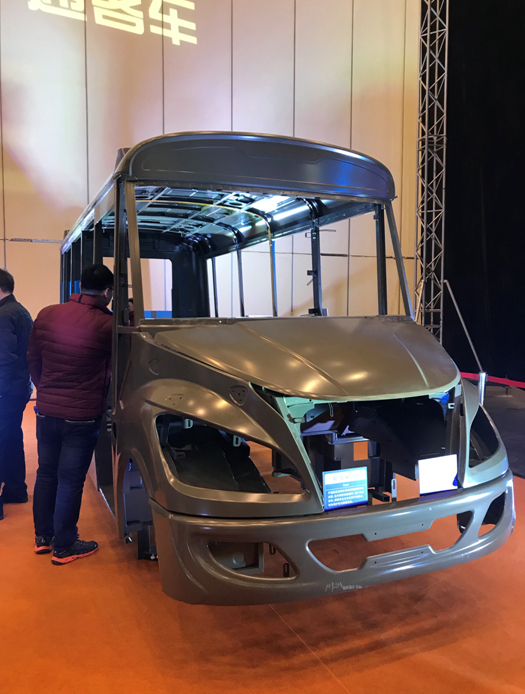 宇通第三代校車上市再樹校車安全智能新標桿