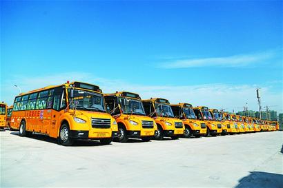 青島專業校車實現全域覆蓋/ 青島專業校車實現全域覆蓋