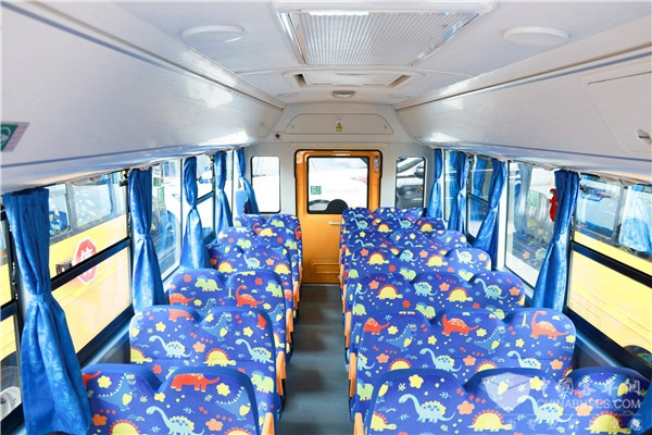 2018中國校車行業高峰論壇向行業傳遞了哪些信息？