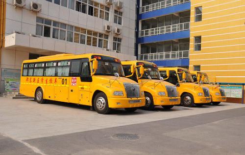 《海口市校車安全管理試行辦法》下月起施行 《海口市校車安全管理試行辦法》下月起施行