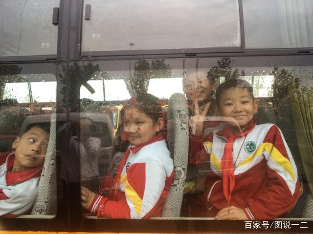 日照東港區(qū)整合校車資源 校車“私有”變“公有”