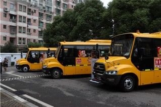 校車有剛需 運營卻難上加難 校車有剛需 運營卻難上加難