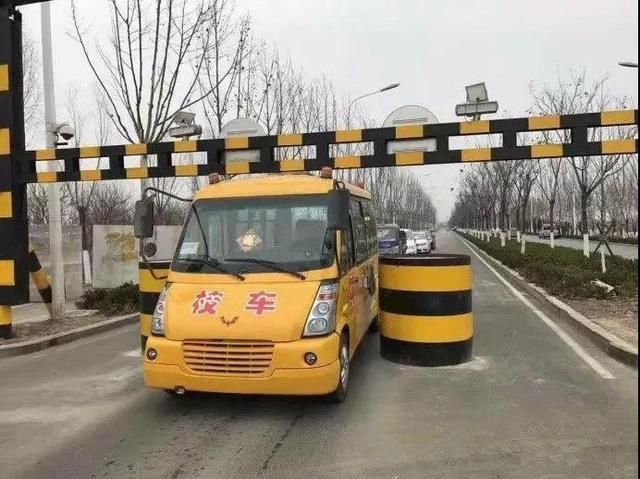 如何挑選一臺安全正規的校車呢？