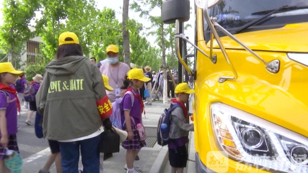 確保學生安全出行 贛榆打造“零補貼”校車模式