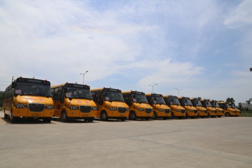 海格客車與閻良合力打造校車運營典范/ \